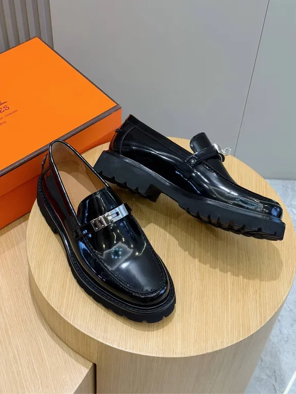 Hermes Shoe 